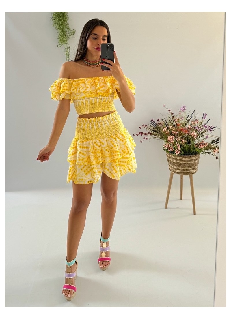 Conjunto Capri bordado amarillo