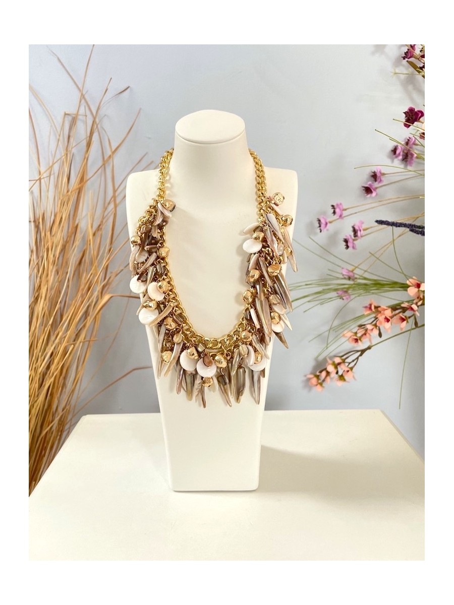 Collar Priya beige y dorado