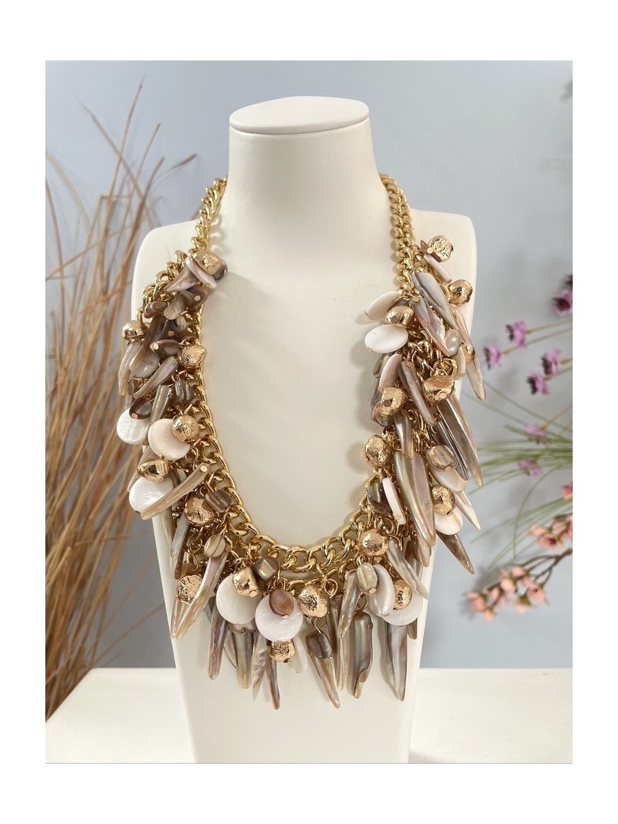 Collar Priya beige y dorado