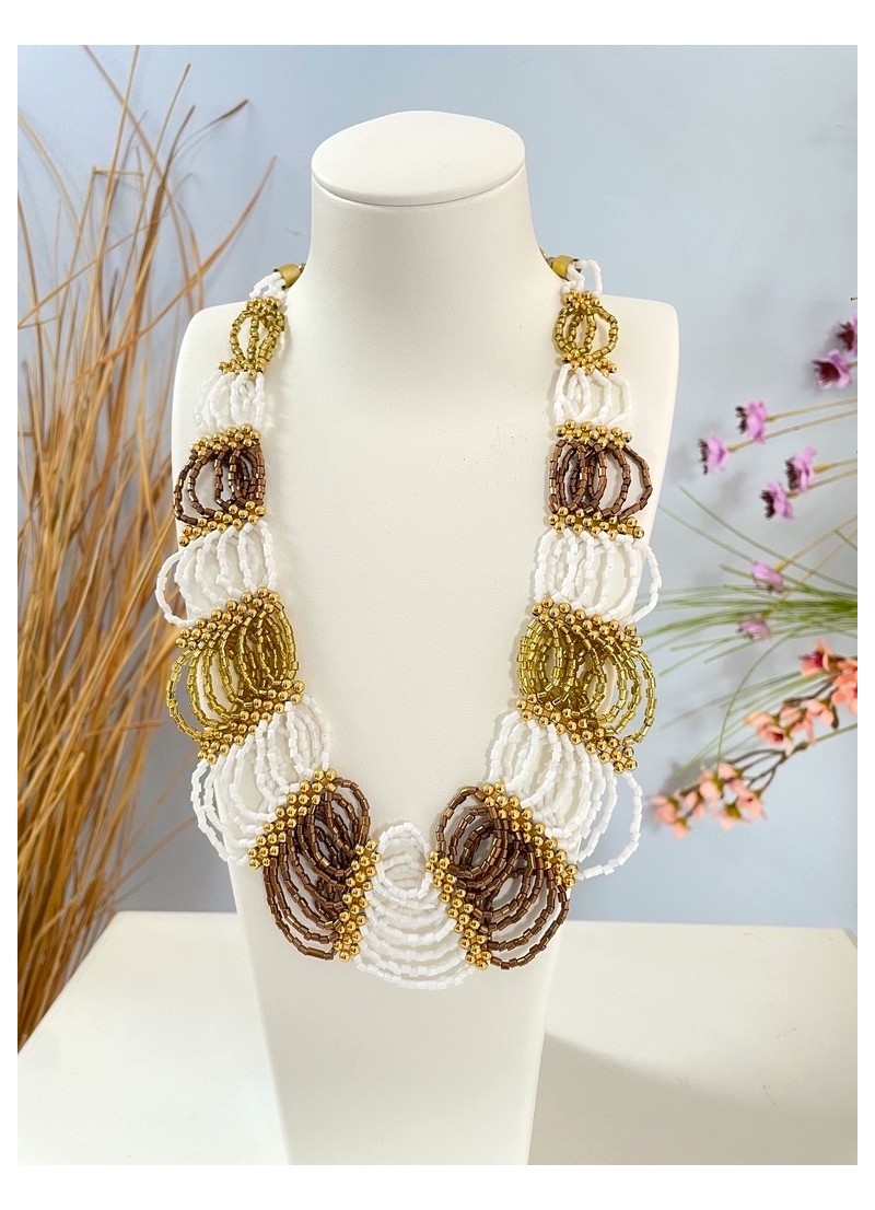 Collar Chipre blanco y dorado