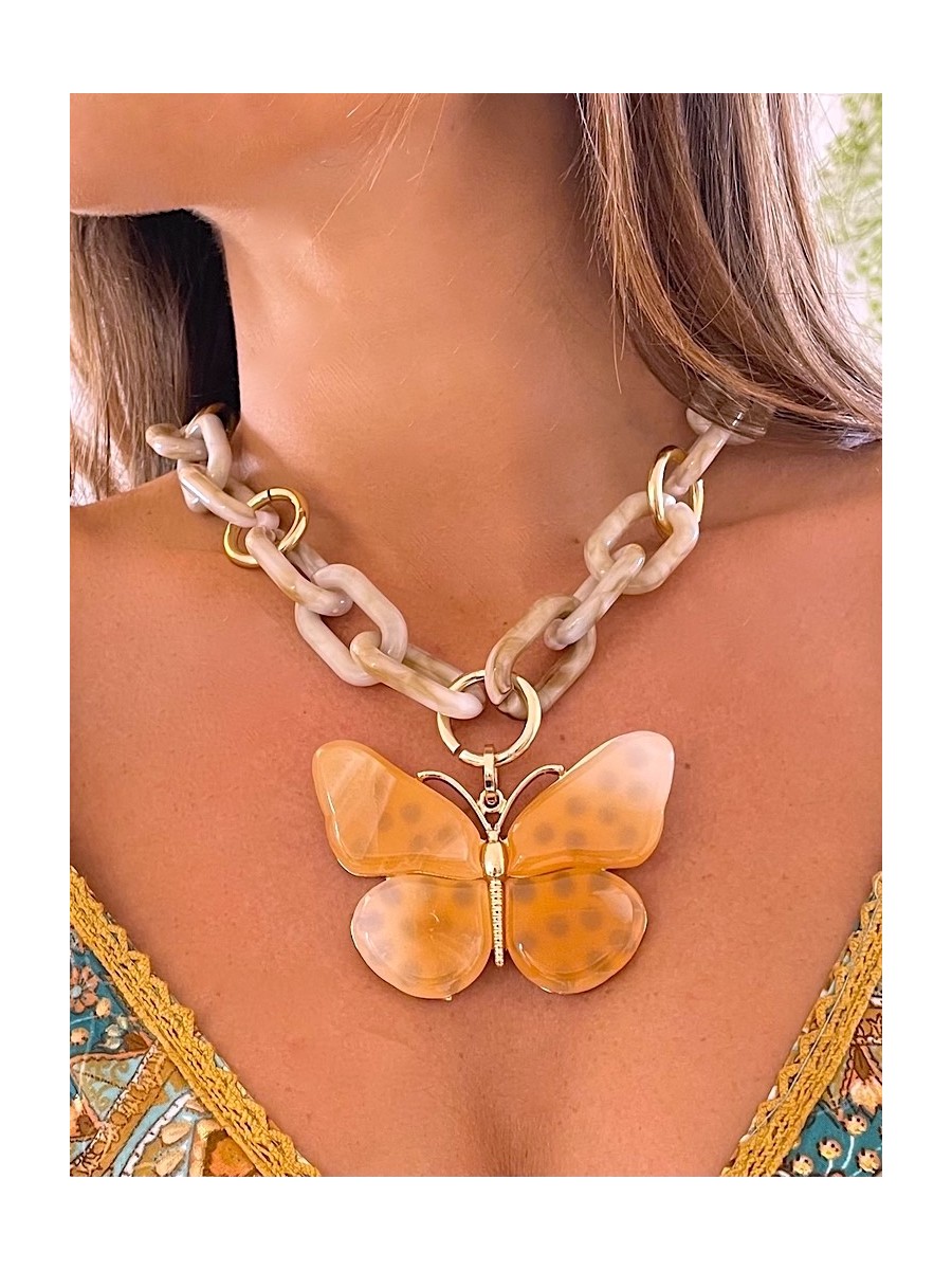 Collar mariposa beige