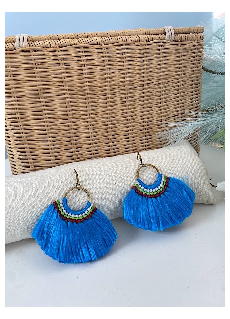 Pendientes flecos azules