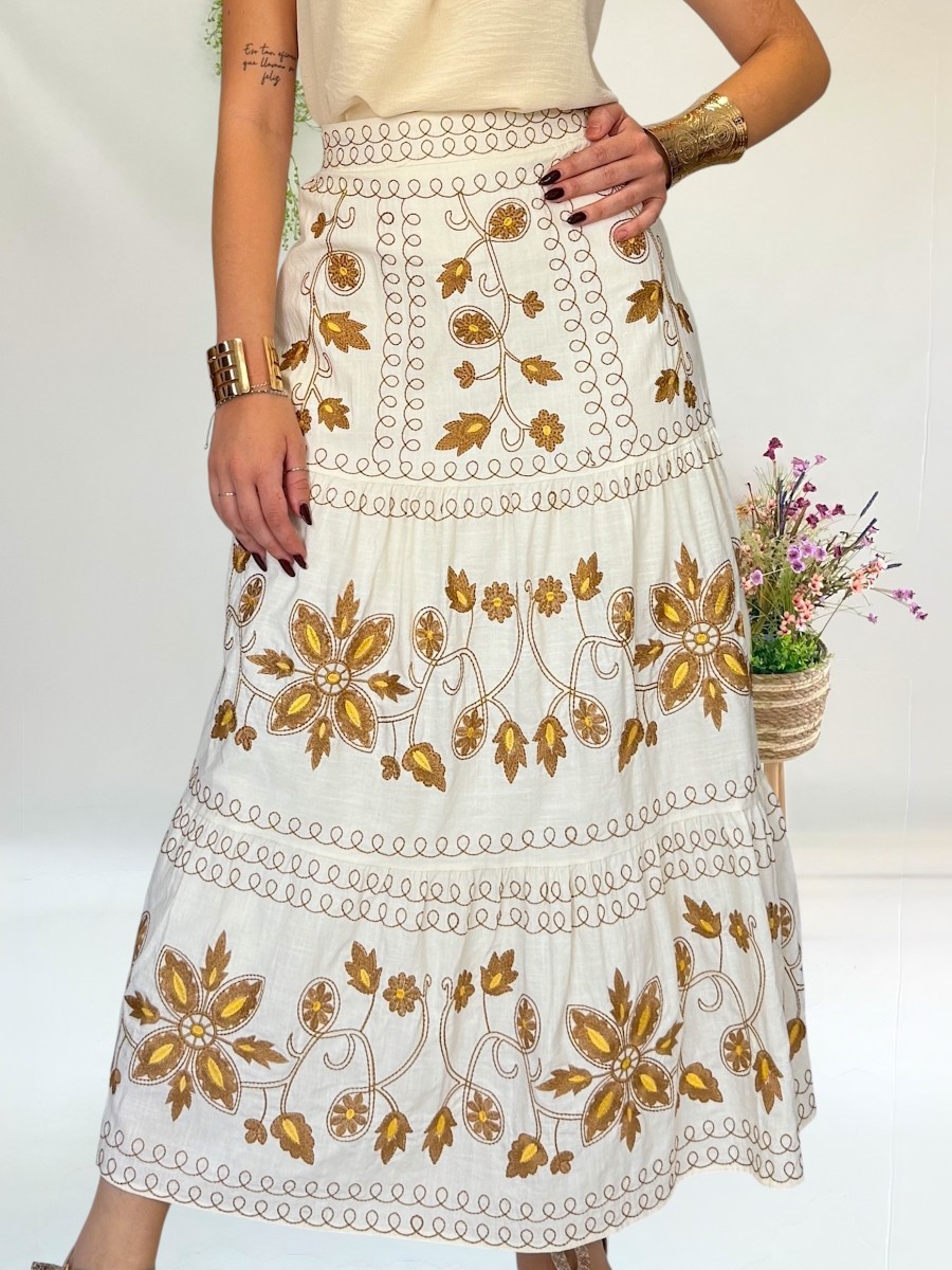 Falda Boho con bordados camel