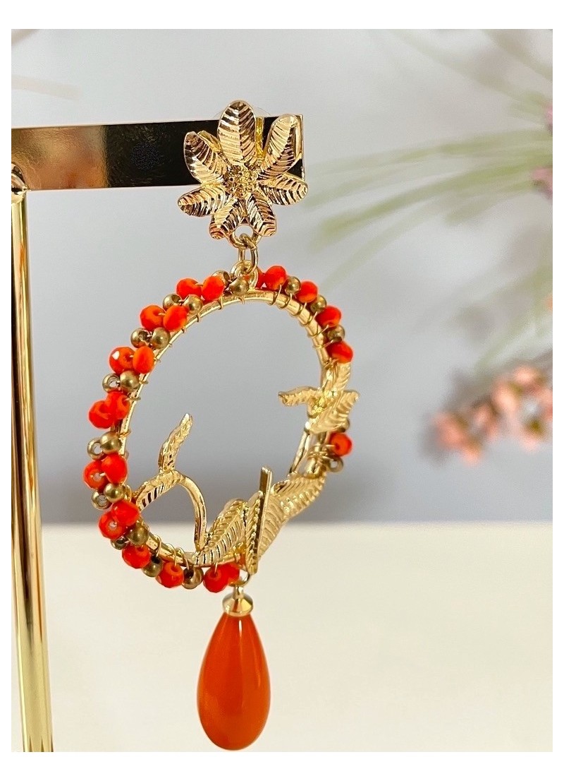 Pendientes naranjas y dorados