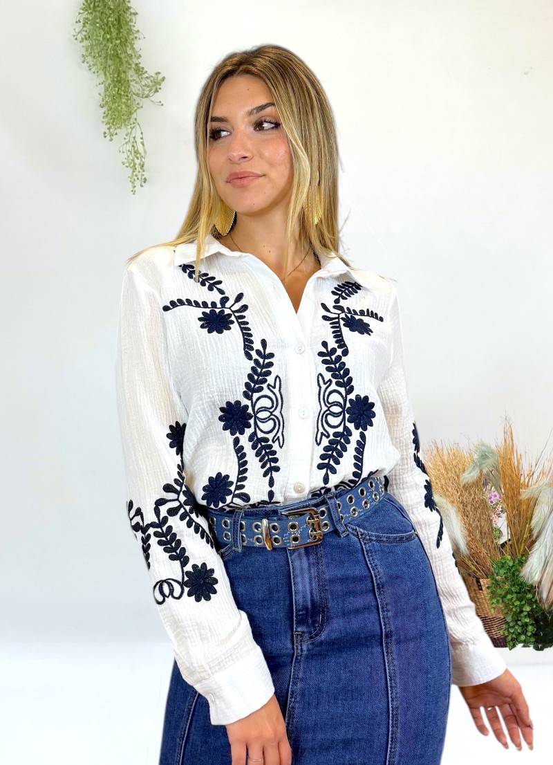 Blusa bordados azul marino
