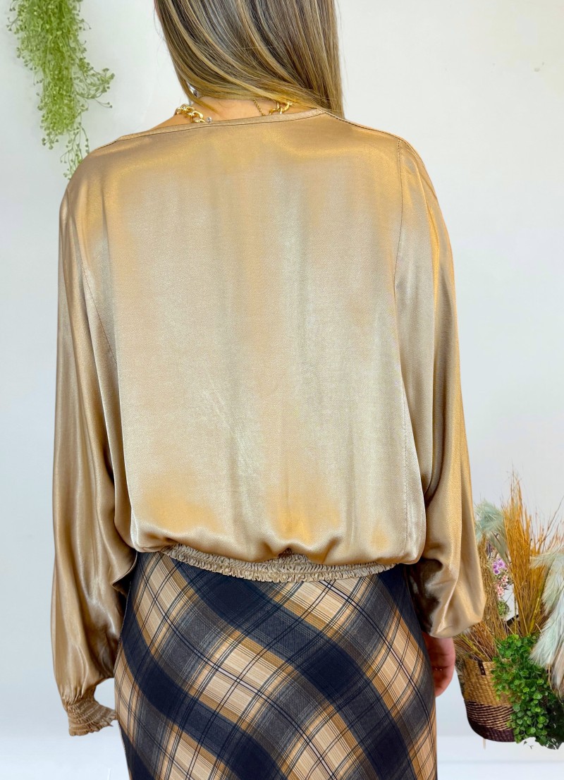 Blusa satinada beige