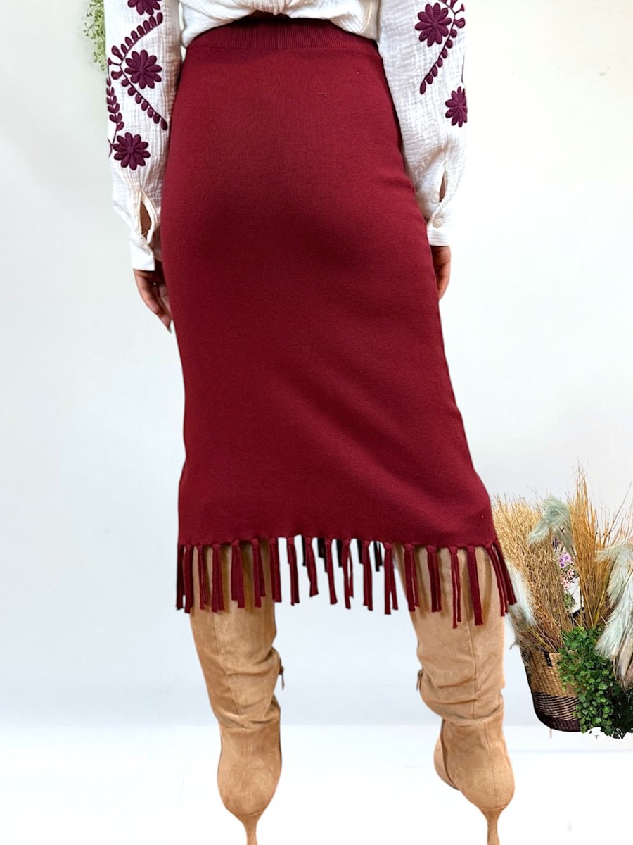 Falda de punto flecos granate