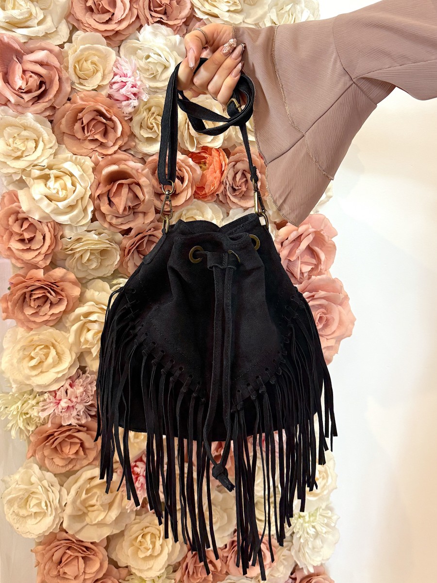 Bolso de piel flecos negro