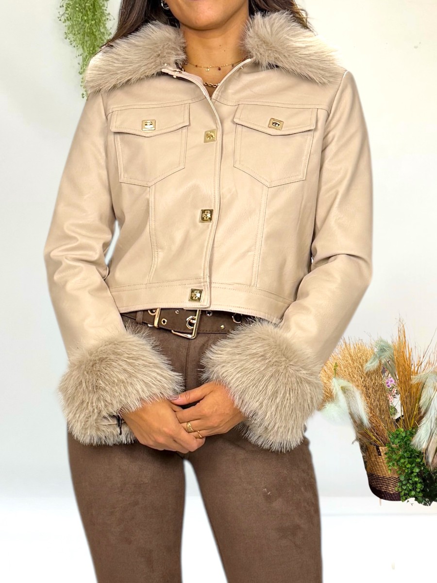 Cazadora Mia beige con pelo desmontable