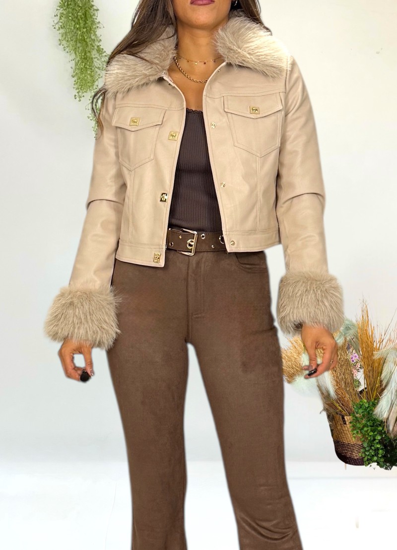 Cazadora Mia beige con pelo desmontable Cazadora Mia beige con pelo desmontable