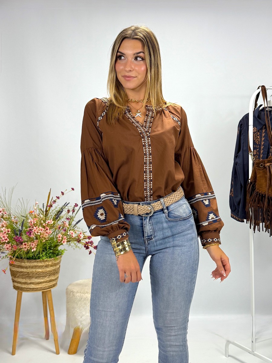 Blusa Sunny marrón bordada