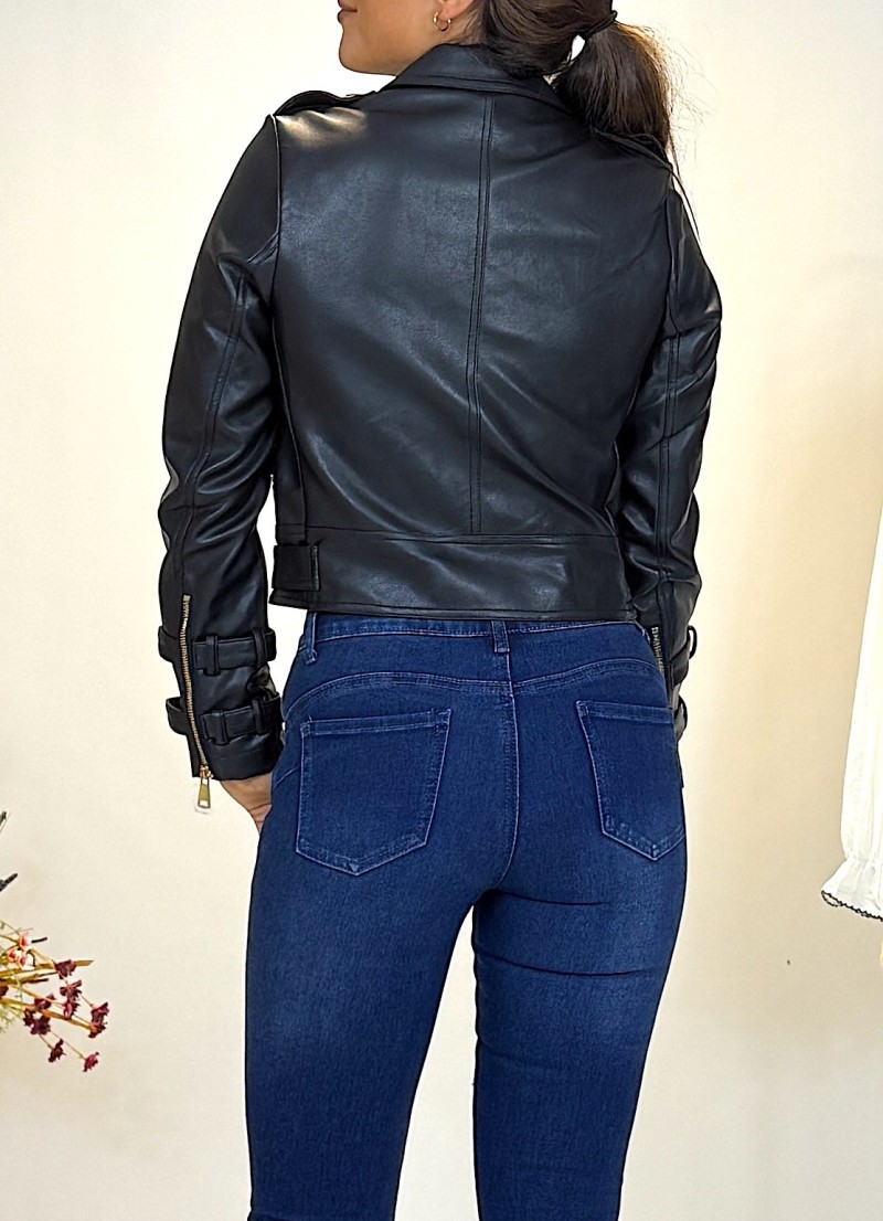 Cazadora Gina negra