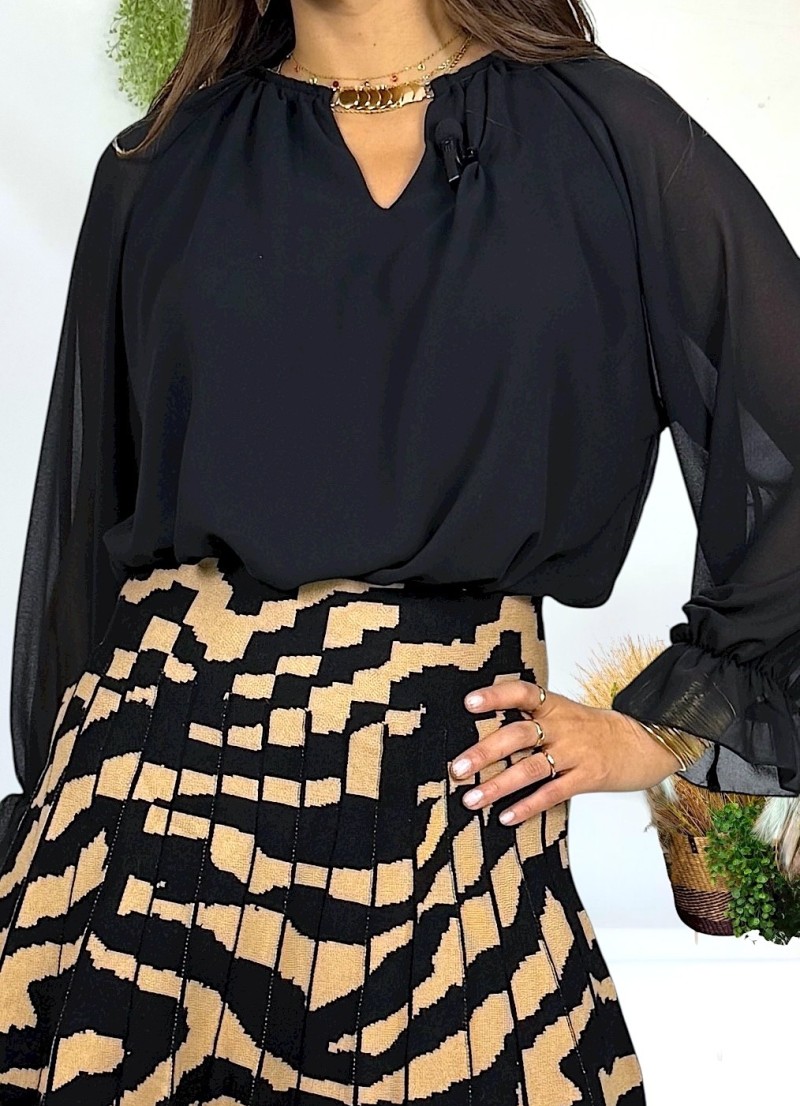 Conjunto Monic de blusa y falda