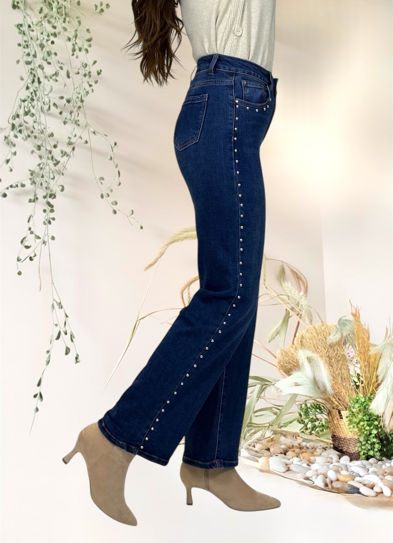 Pantalon vaquero tachas