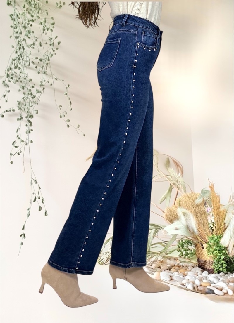 Pantalon vaquero tachas
