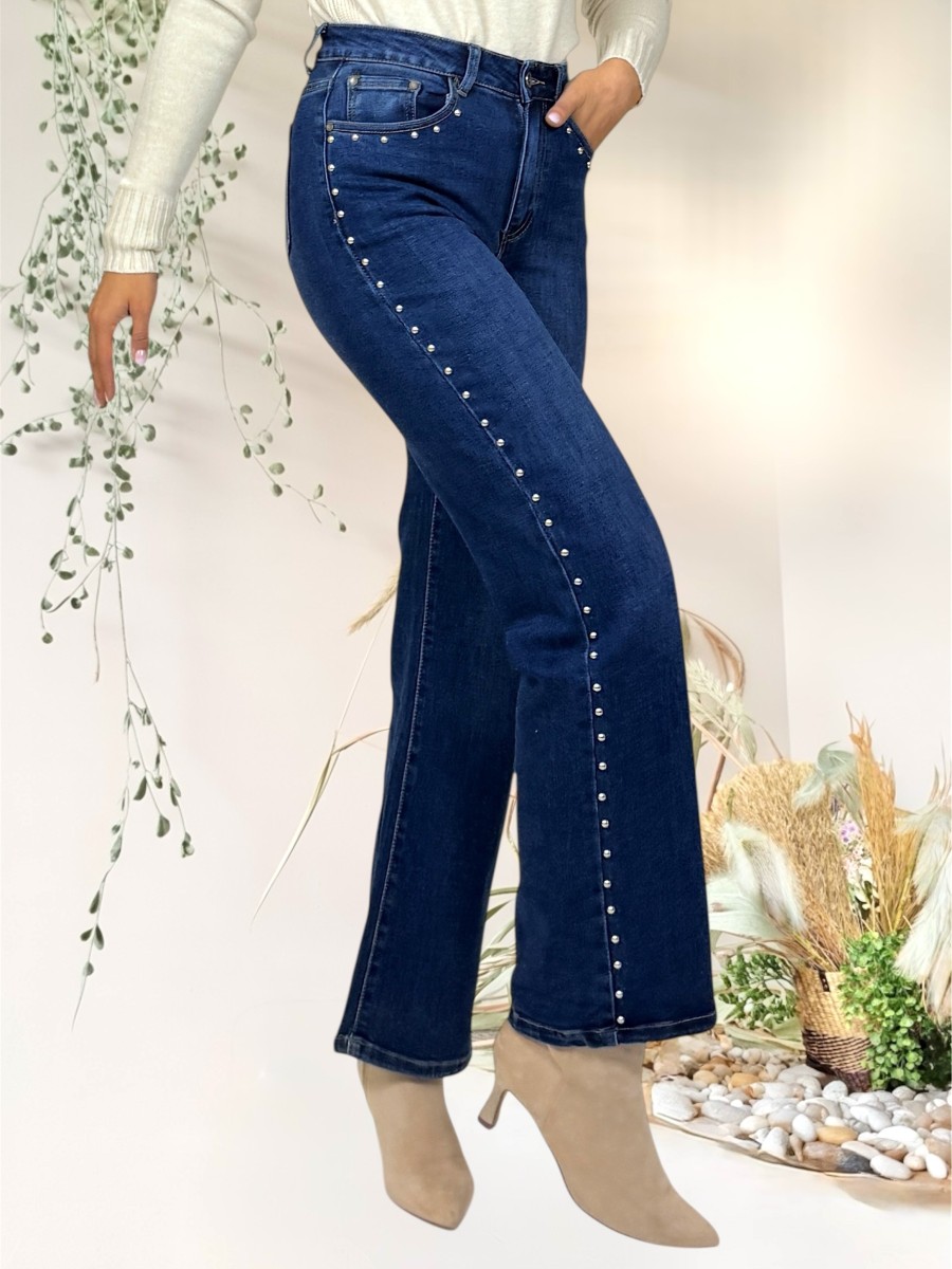 Pantalon vaquero tachas