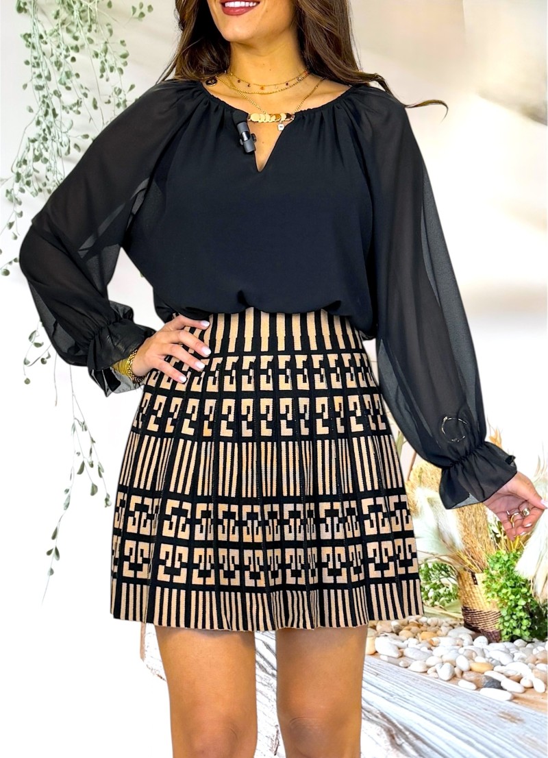 Conjunto Monic de blusa y falda estampada