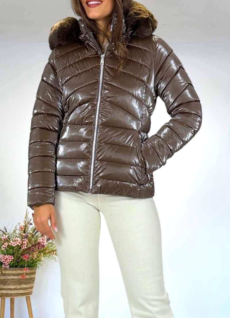 Abrigo corto acolchado marron