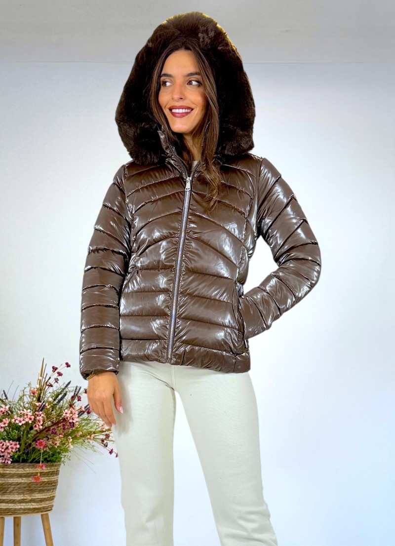 Abrigo corto acolchado marron