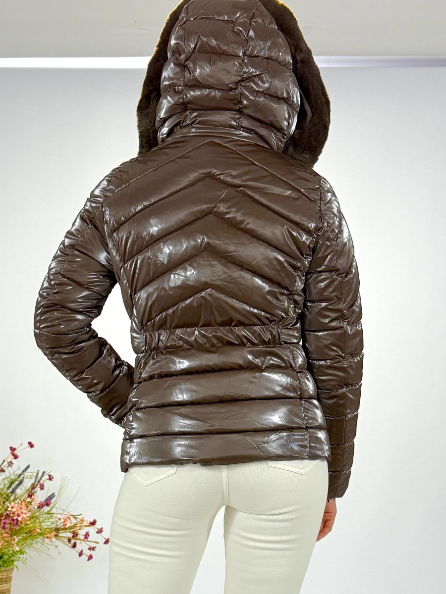 Abrigo corto acolchado marron
