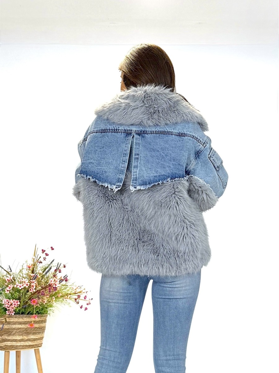 Abrigo acolchado pelo combinado denim