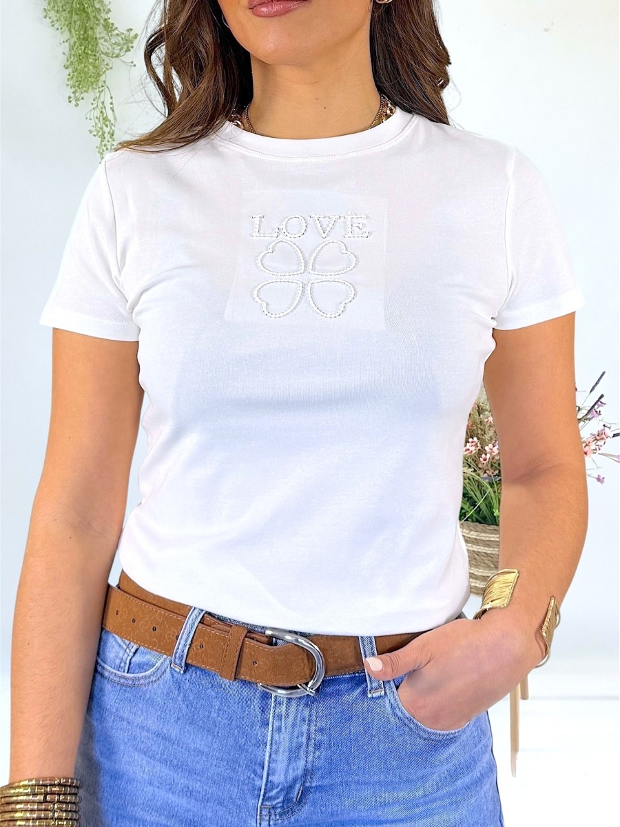 Camiseta Love con pedrería blanca