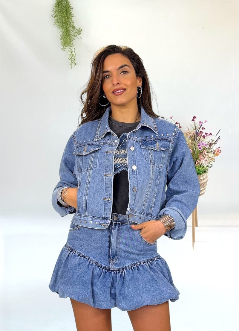 Cazadora vaquera tachas