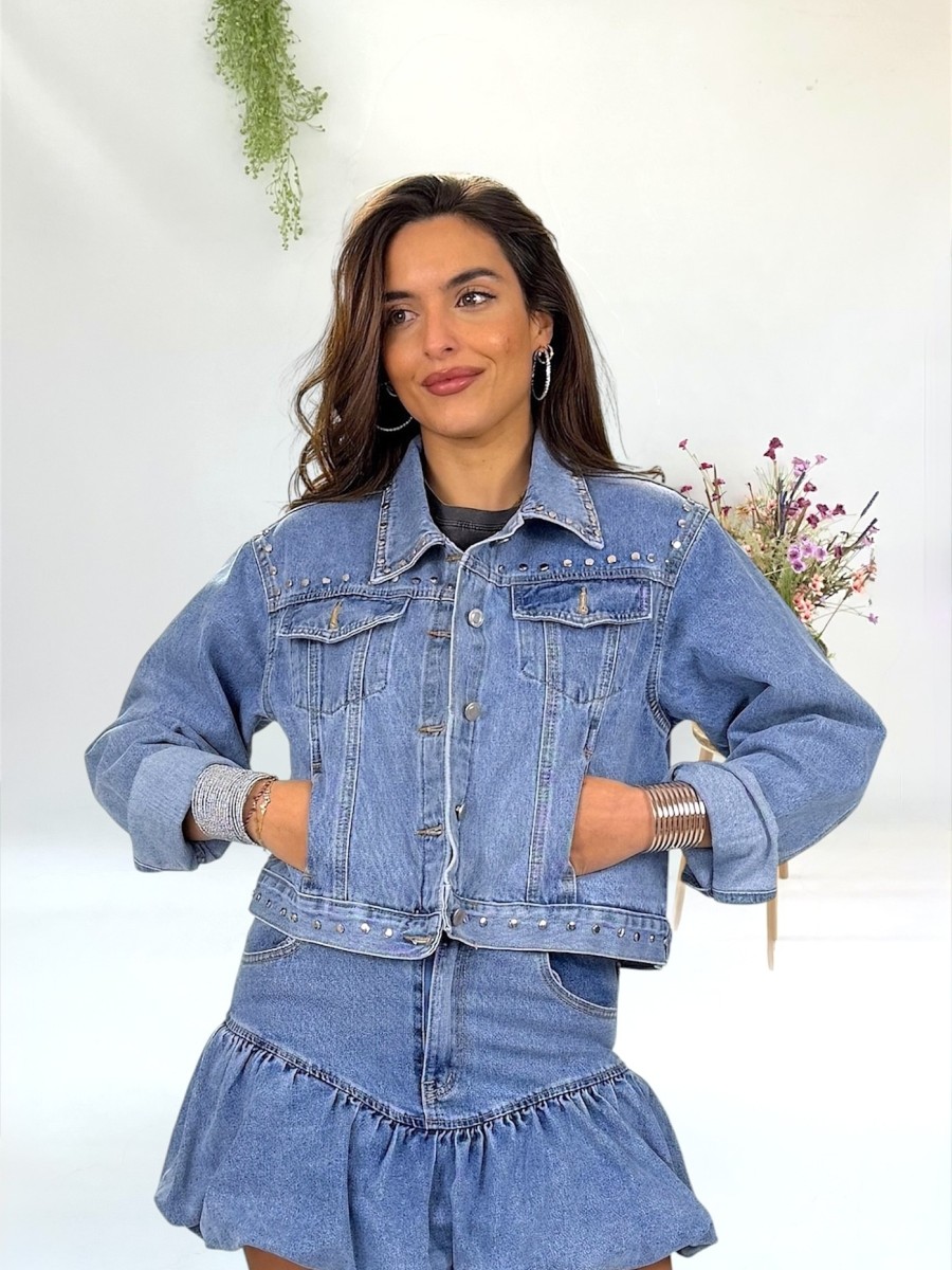 Cazadora vaquera tachas