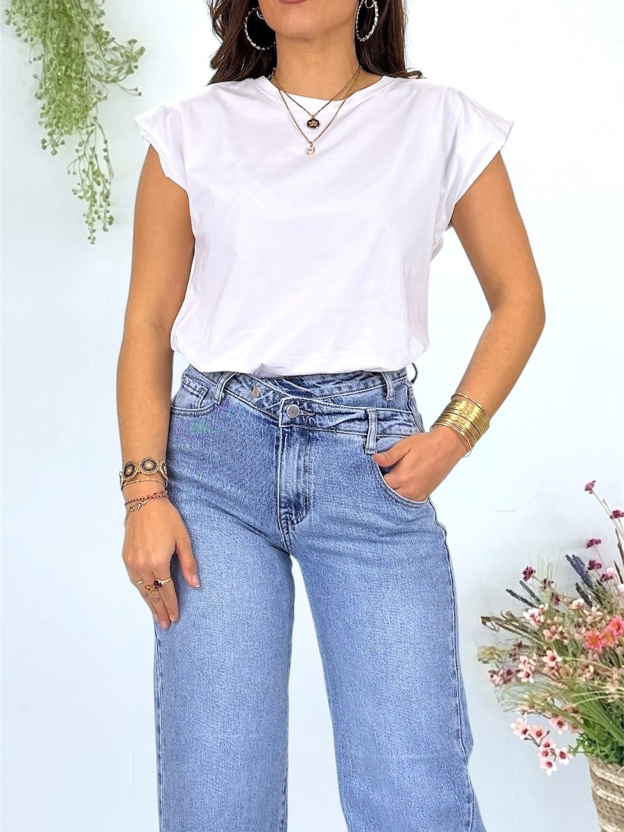 Camiseta con hombreras blanca