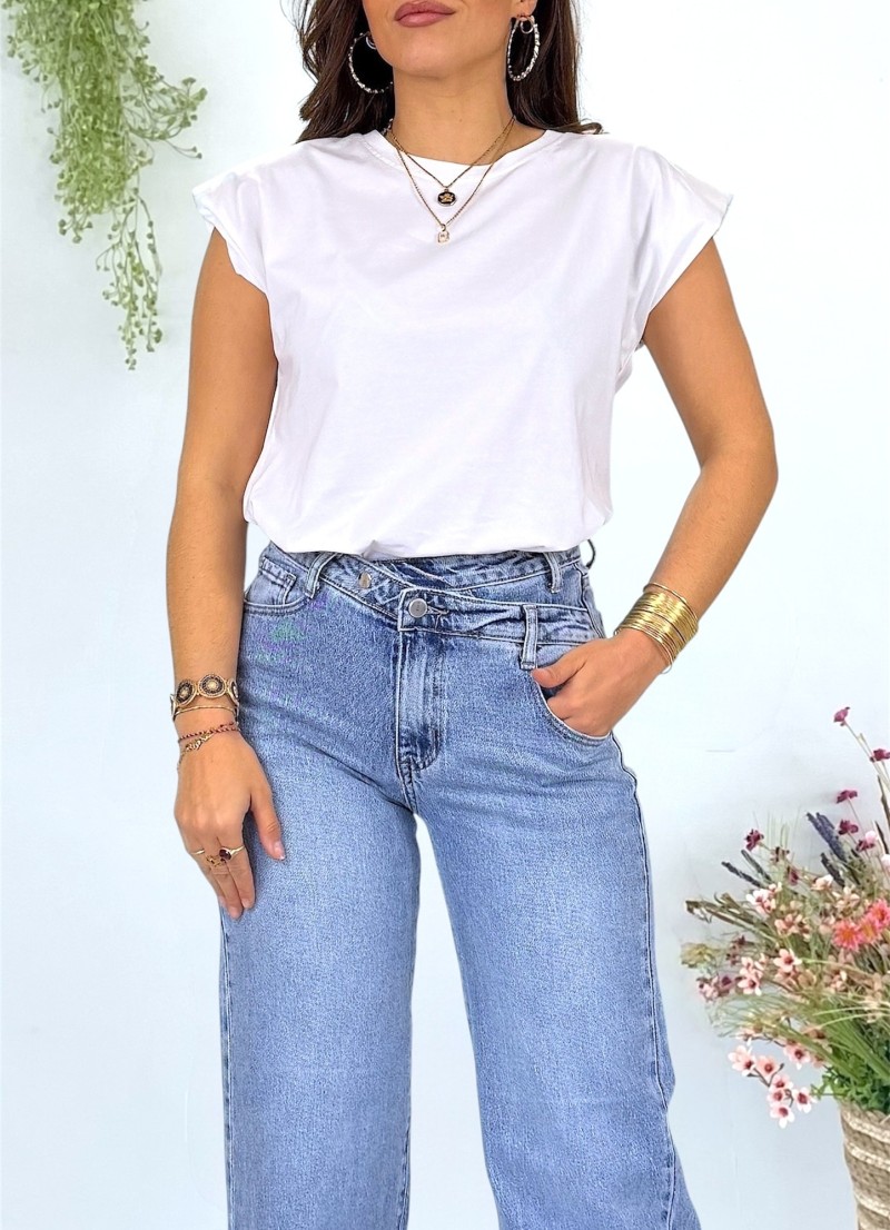 Camiseta con hombreras blanca