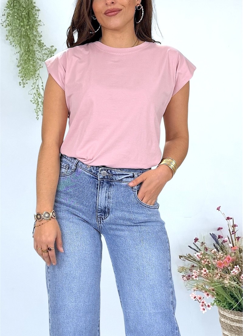 Camiseta con hombreras rosa