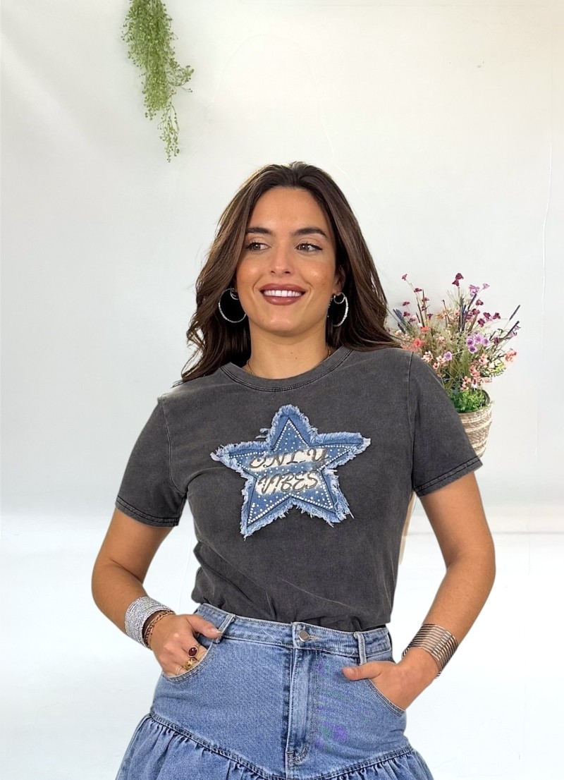 Camiseta Estrella vaquera fondo gris