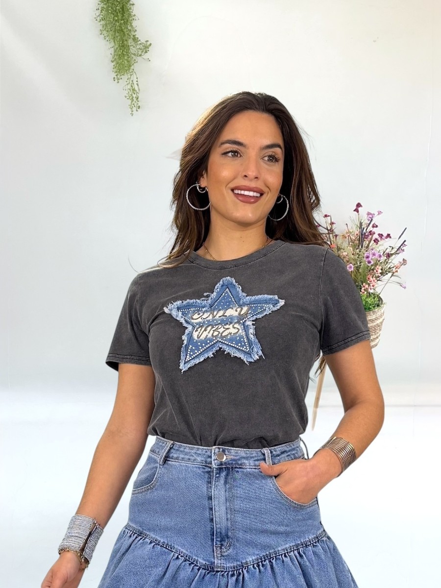 Camiseta Estrella vaquera fondo gris