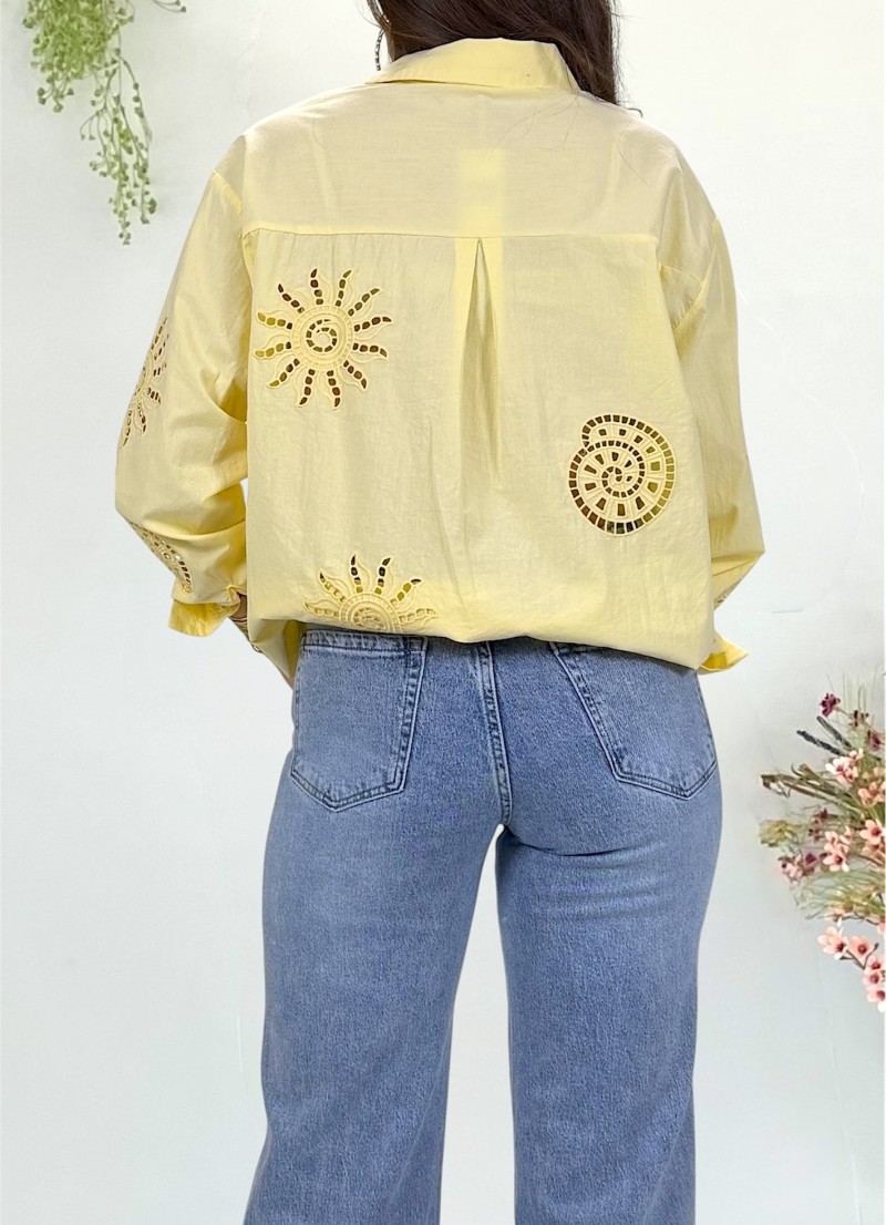 Blusa Mandala amarilla bordada