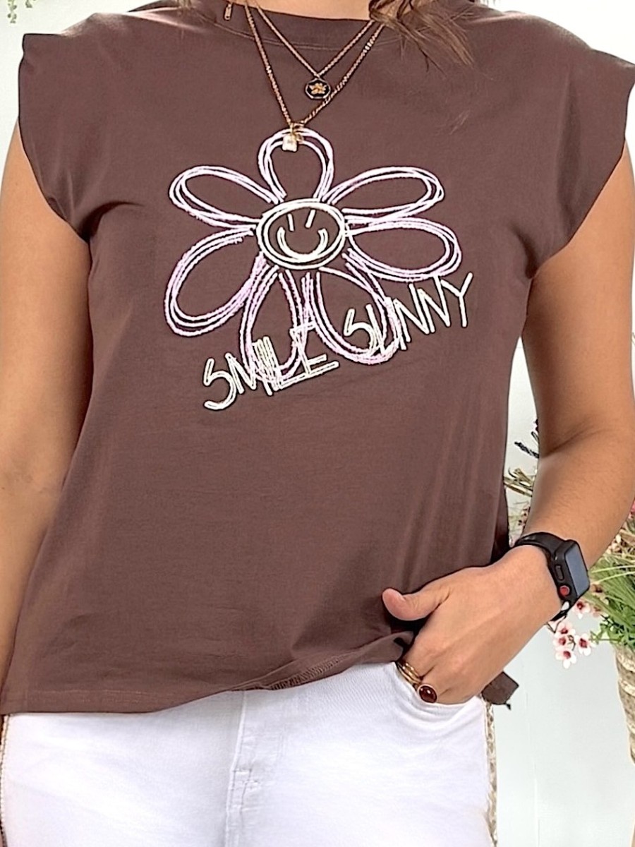 Camiseta Smile bordada marron