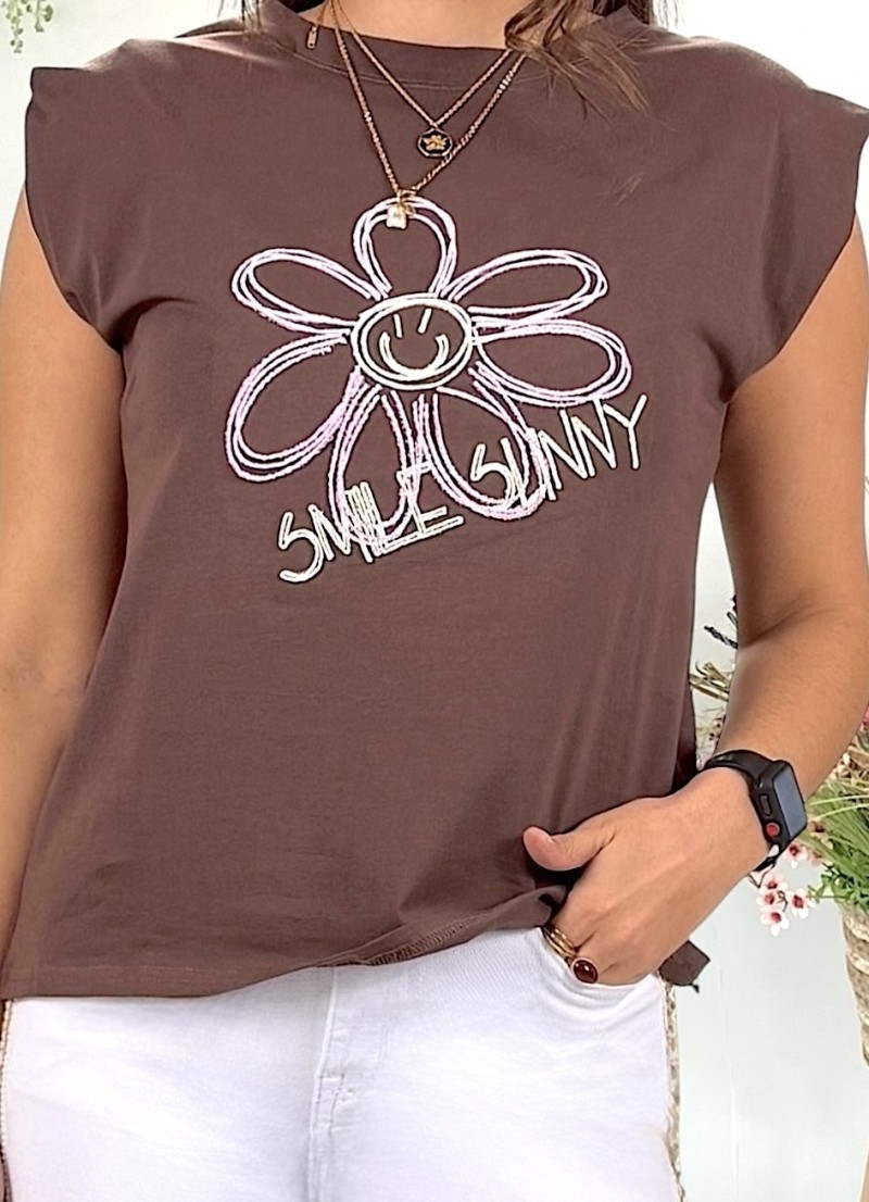 Camiseta Smile bordada marron