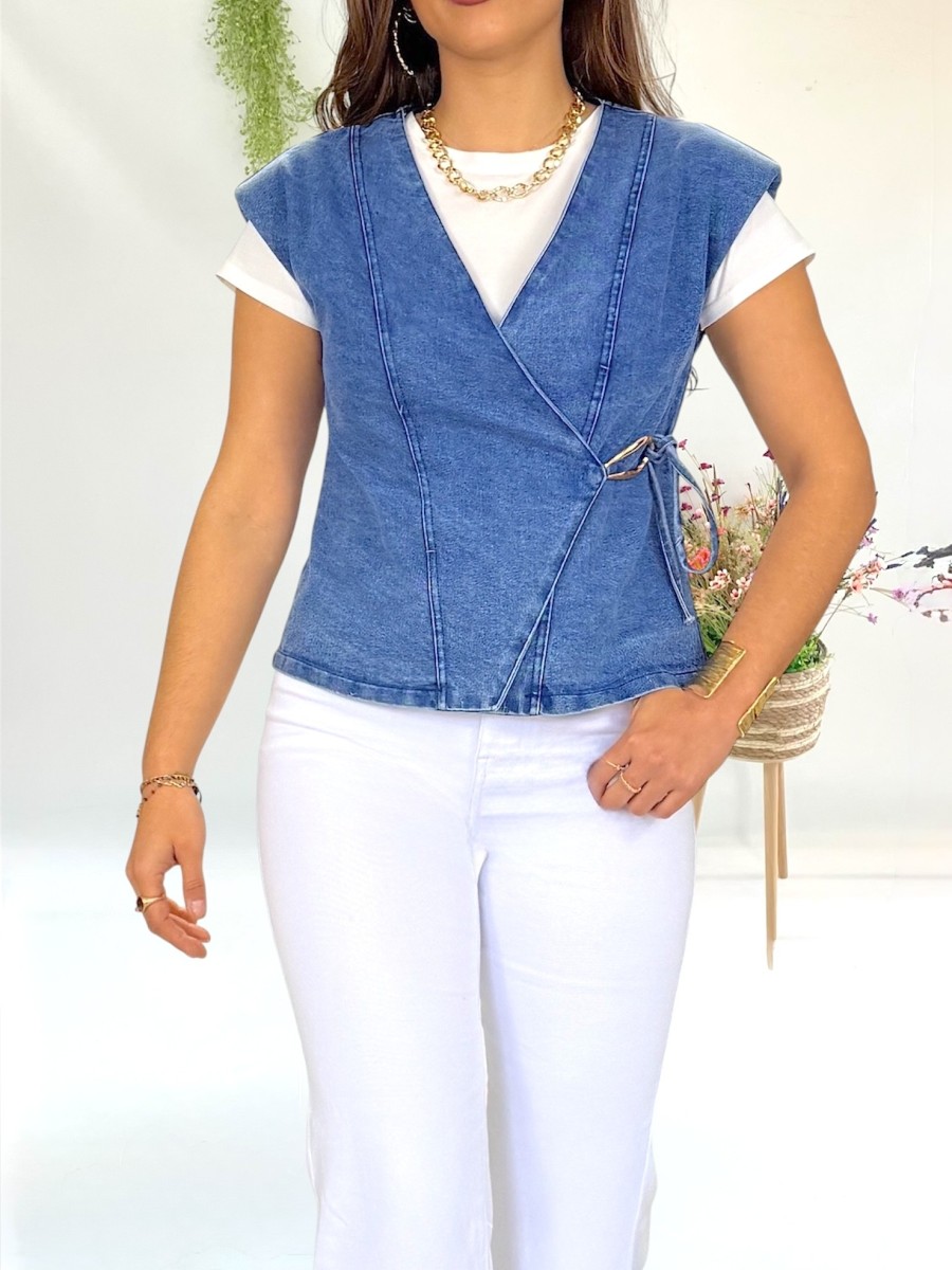 Chaleco vaquero con hombreras