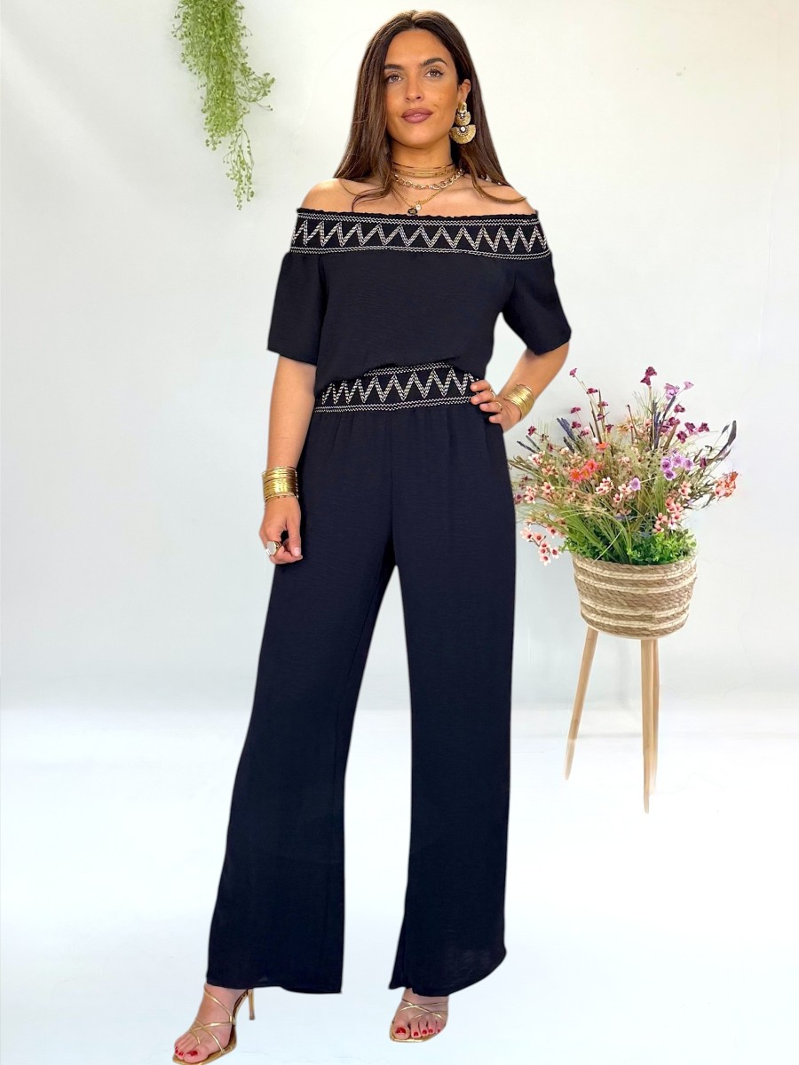 Conjunto pantalón y blusa negro