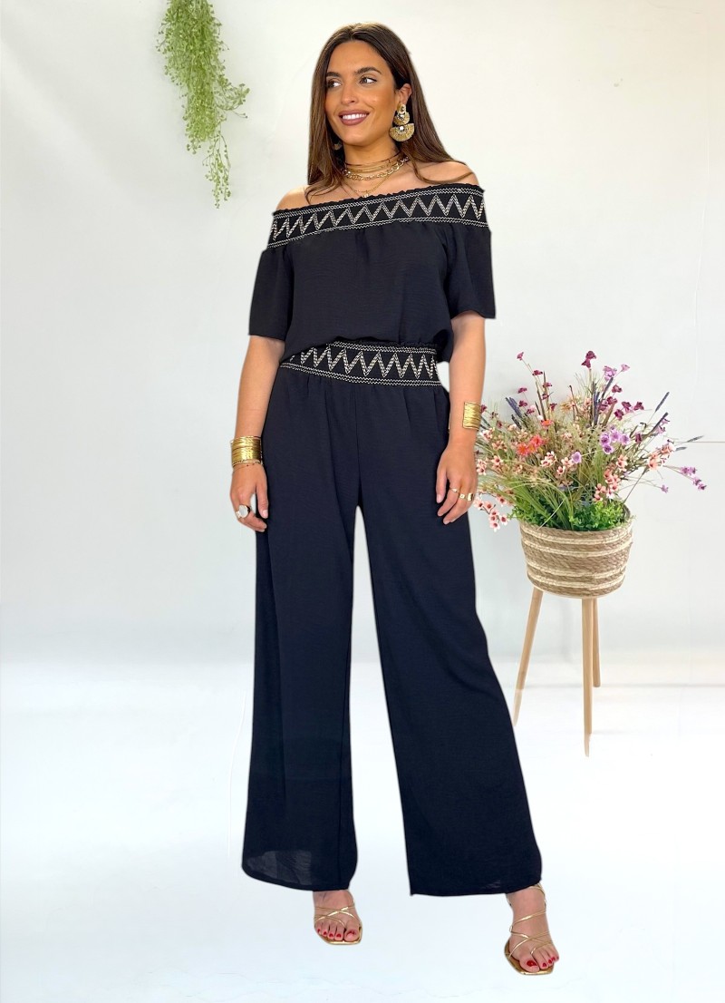 Conjunto pantalón y blusa negro