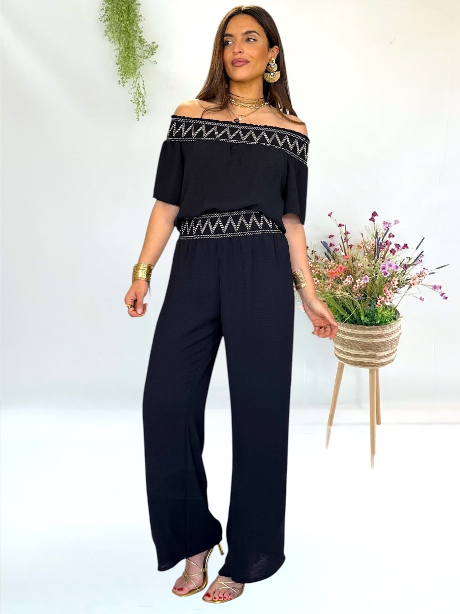 Conjunto pantalón y blusa negro