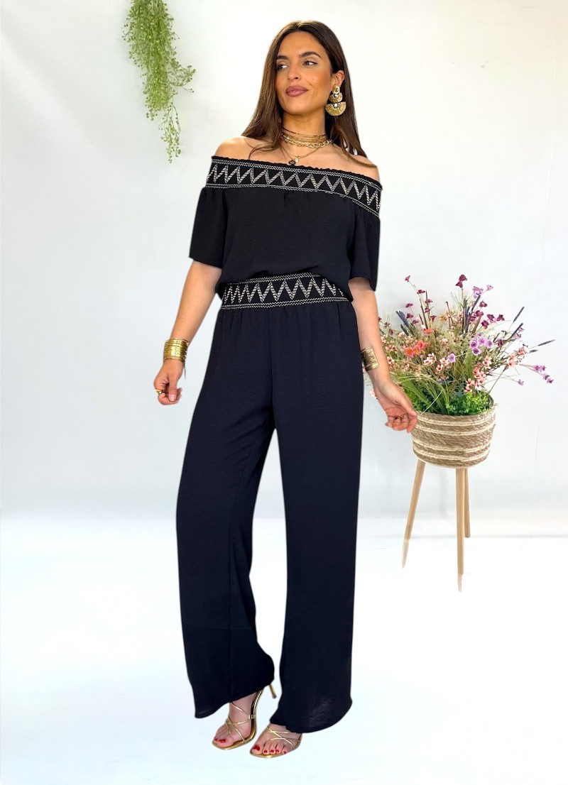 Conjunto pantalón y blusa negro