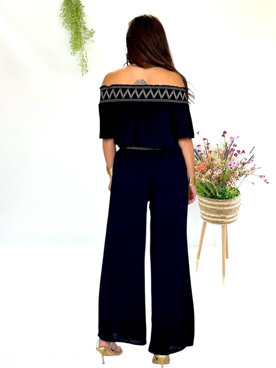 Conjunto pantalón y blusa negro