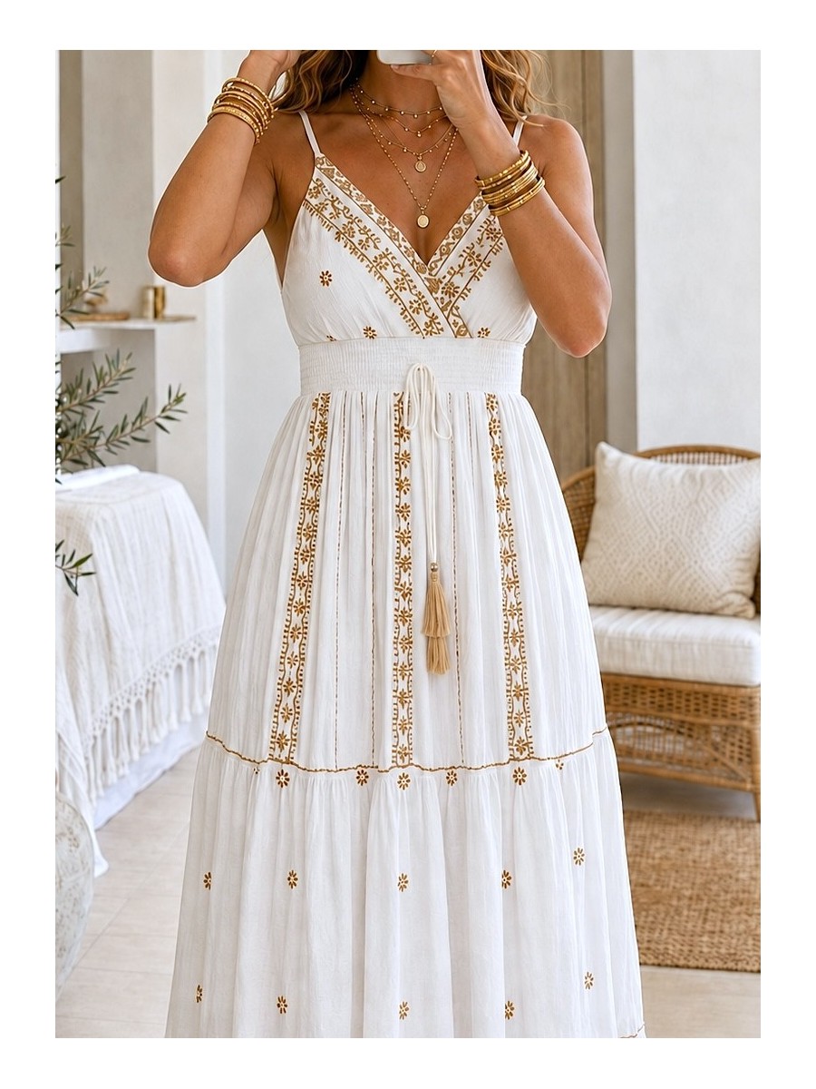 Vestido Amaya bordados camel
