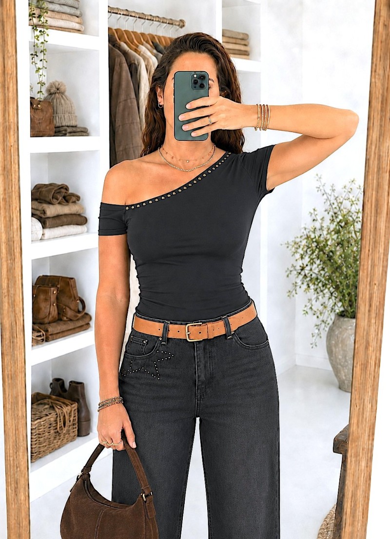 Camiseta Tachas negra