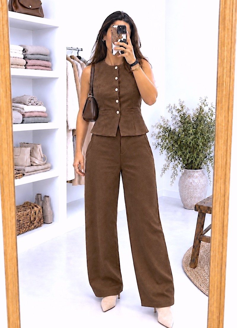 Conjunto Mina antelina marrón