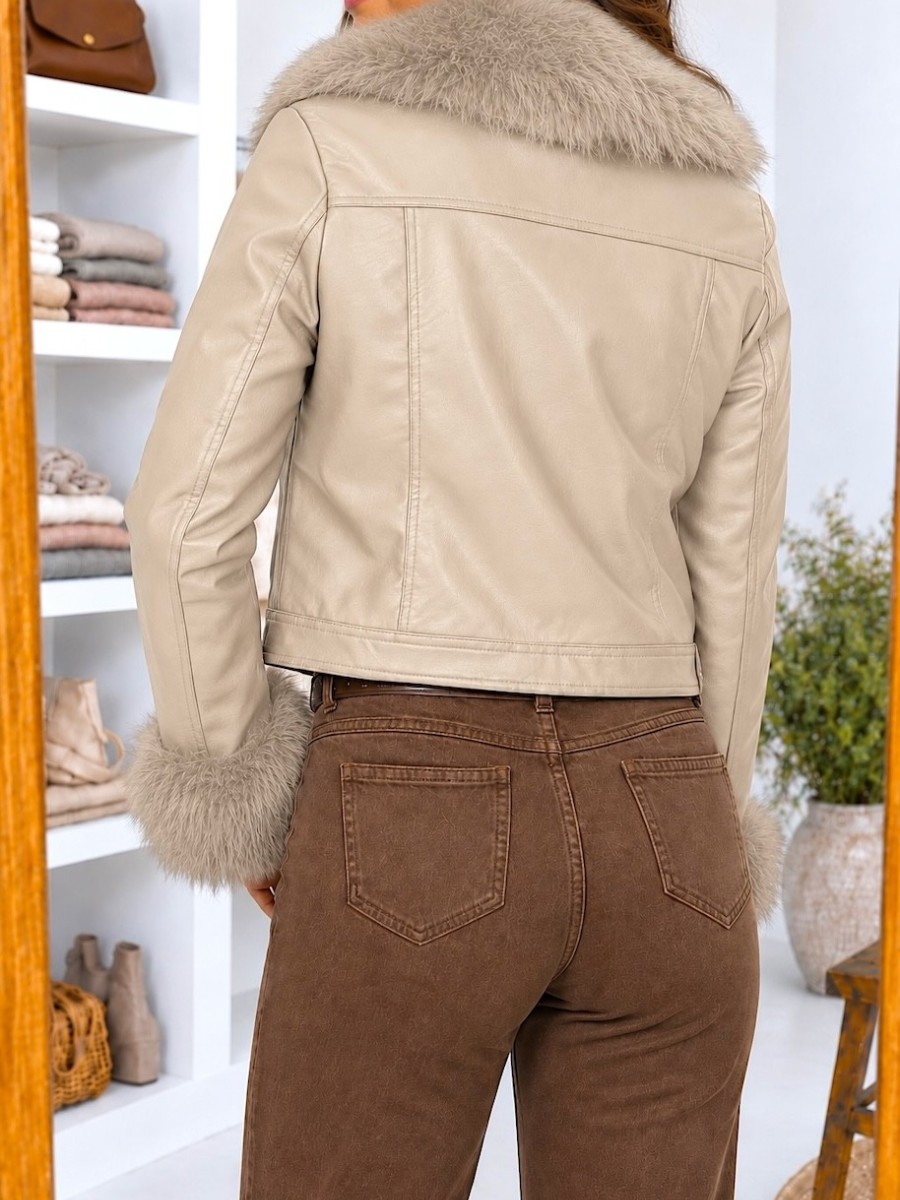 Cazador Mia beige con pelo desmontable