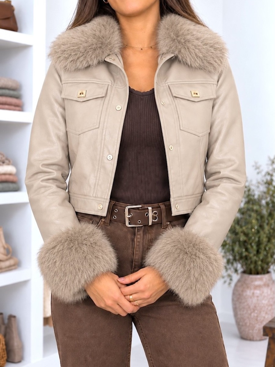Cazador Mia beige con pelo desmontable
